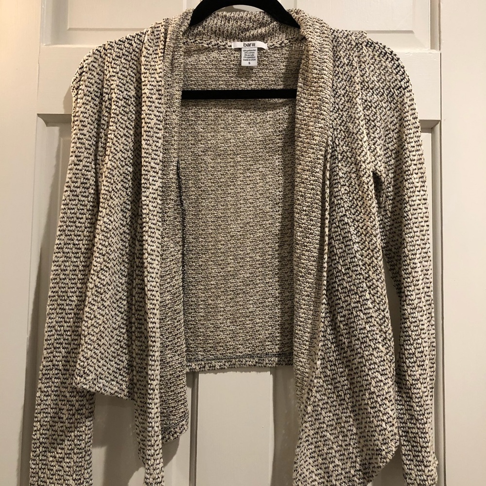 Women’s beautiful lightweight open cardigan